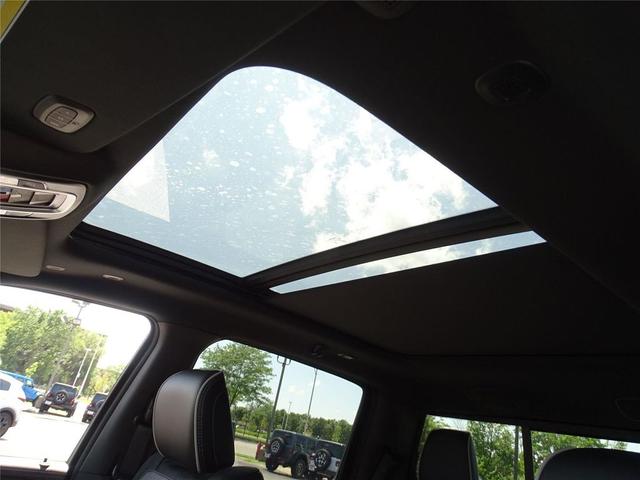 Photo of 2025 Granite Crystal Metallic Clearcoat RAM 1500