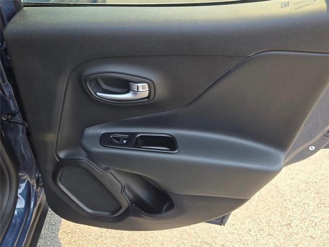 Photo of 2021 Slate Blue Pearlcoat Jeep Renegade