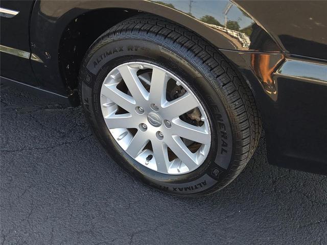 Photo of 2014 Brilliant Black Crystal Pearlcoat Chrysler Town & Country