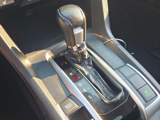 Photo of 2021 Gray Honda Civic