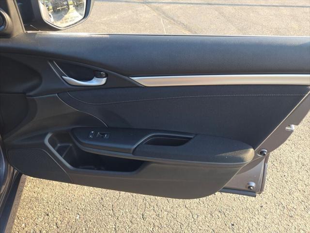 Photo of 2021 Gray Honda Civic