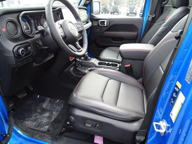 Photo of 2025 Hydro Blue Pearlcoat Jeep Wrangler