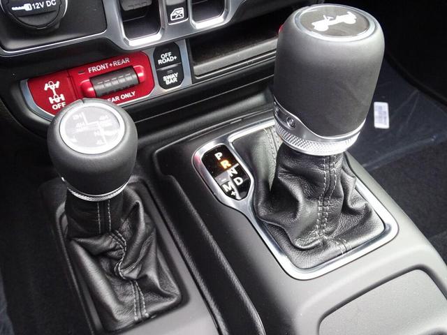 Photo of 2025 Hydro Blue Pearlcoat Jeep Wrangler