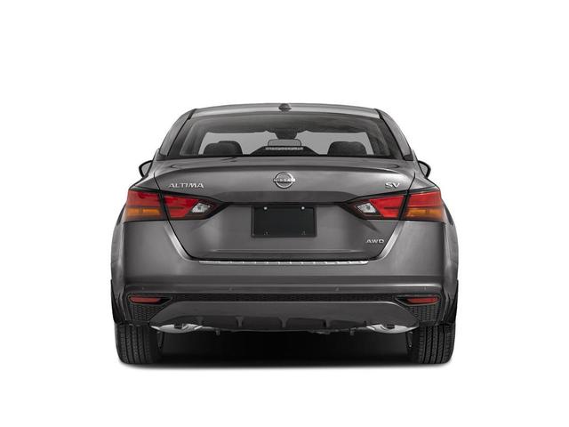 Photo of 2024 Brilliant Silver Metallic Nissan Altima