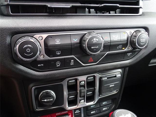 Photo of 2025 Mojito Clearcoat Jeep Wrangler