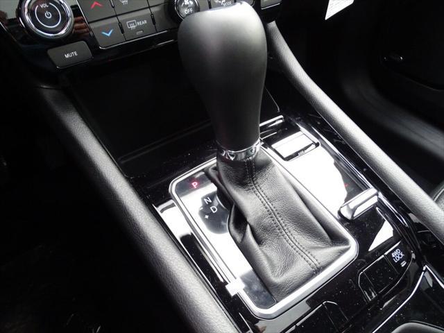 Photo of 2025 Silver Zynith Metallic Clearcoat Jeep Compass