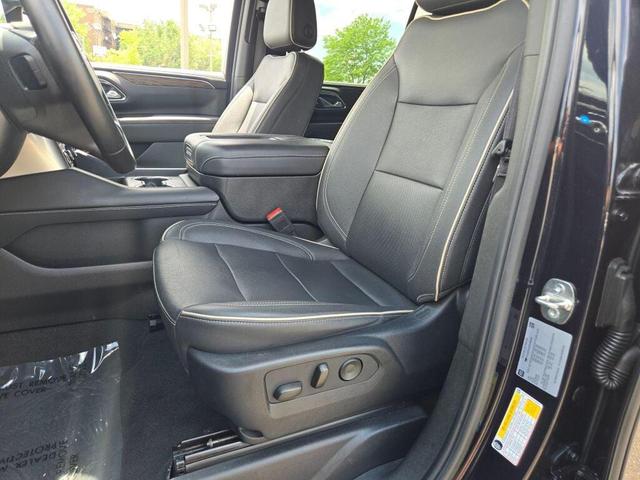 Photo of 2023 Midnight Blue Metallic Chevrolet Suburban