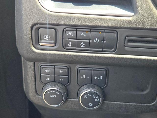 Photo of 2023 Midnight Blue Metallic Chevrolet Suburban