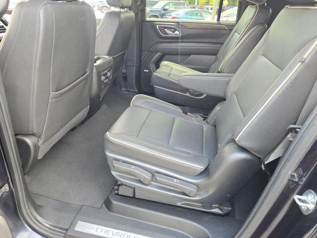 Photo of 2023 Midnight Blue Metallic Chevrolet Suburban