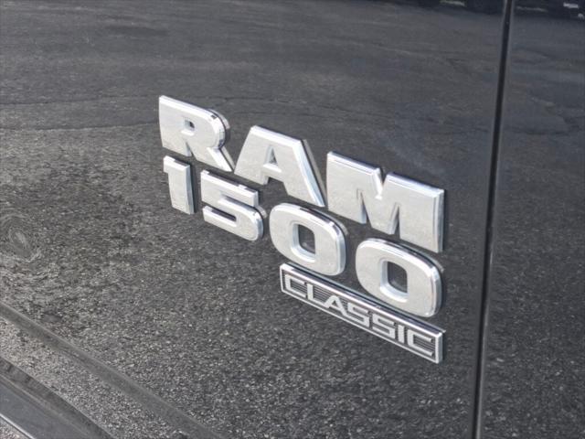 Photo of 2023 Diamond Black Crystal Pearlcoat RAM 1500 Classic