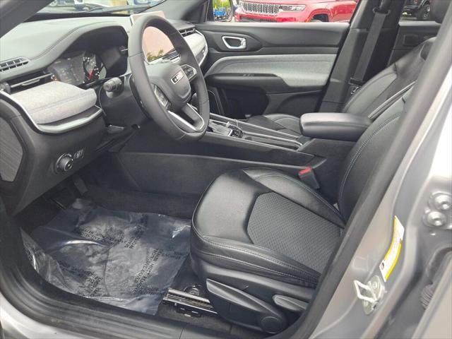 Photo of 2023 Billet Silver Metallic Clearcoat Jeep Compass
