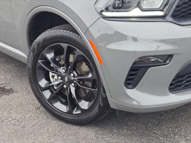Photo of 2022 Destroyer Gray Clearcoat Dodge Durango