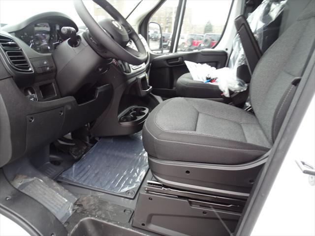 Photo of 2025 Bright White Clearcoat RAM ProMaster 1500