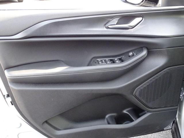 Photo of 2025 Silver Zynith Jeep Grand Cherokee L