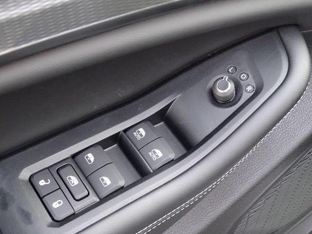Photo of 2025 Silver Zynith Jeep Grand Cherokee L