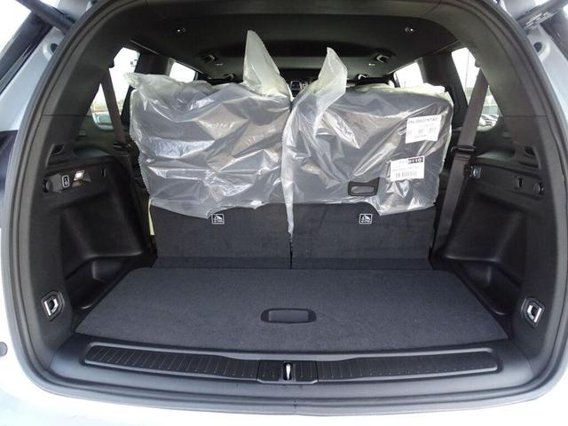 Photo of 2025 Silver Zynith Jeep Grand Cherokee L