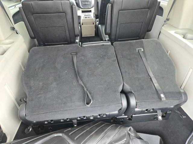 Photo of 2014 Mocha Java Pearlcoat Chrysler Town & Country