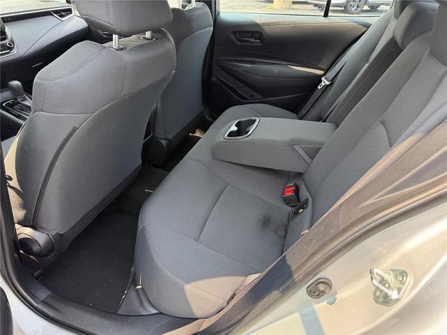 Photo of 2022 Classic Silver Metallic Toyota Corolla