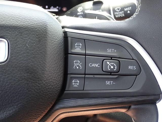 Photo of 2024 Velvet Red Pearlcoat Jeep Grand Cherokee
