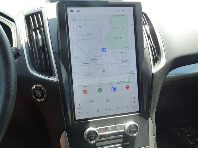 Photo of 2024 Oxford White Ford Edge