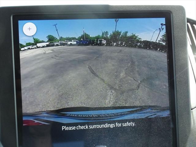 Photo of 2024 Oxford White Ford Edge