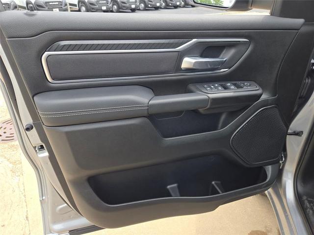 Photo of 2026 Billet Silver Metallic Clearcoat RAM 1500