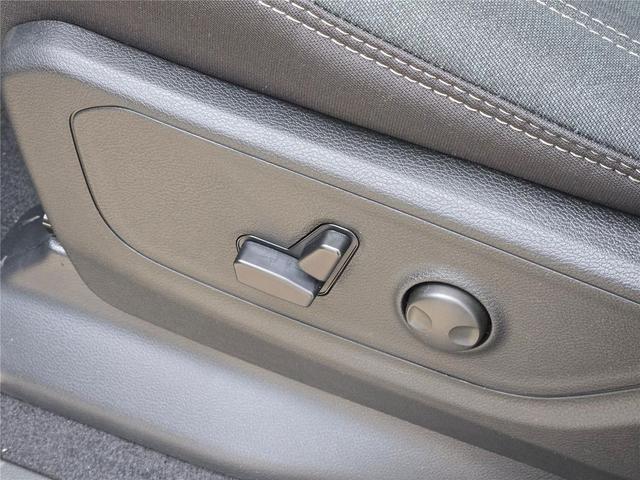 Photo of 2026 Billet Silver Metallic Clearcoat RAM 1500