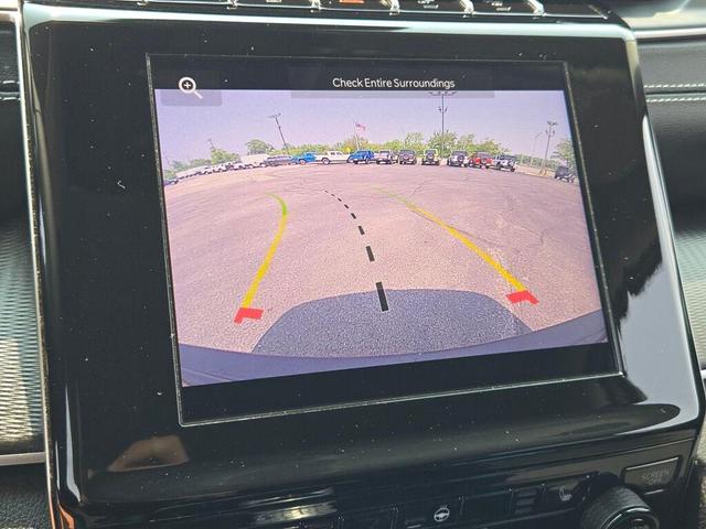 Photo of 2023 Diamond Black Crystal Pearlcoat Jeep Grand Cherokee