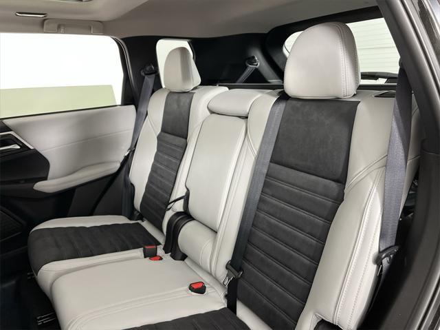 Photo of 2025 Black Diamond Mitsubishi Outlander