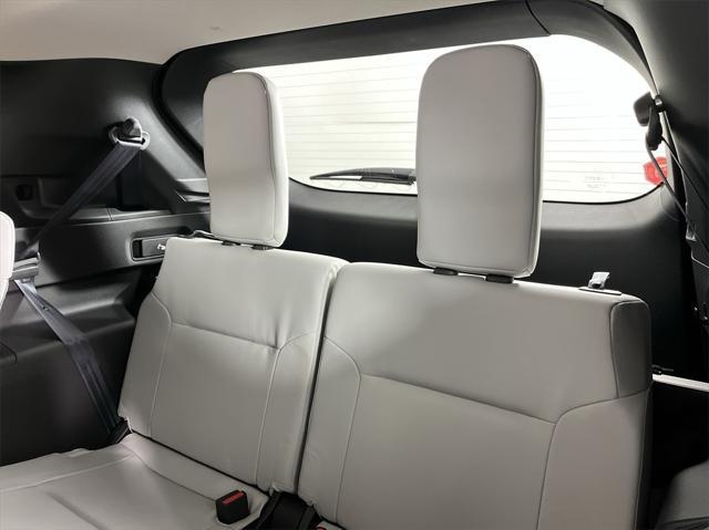 Photo of 2025 Black Diamond Mitsubishi Outlander