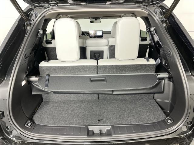 Photo of 2025 Black Diamond Mitsubishi Outlander