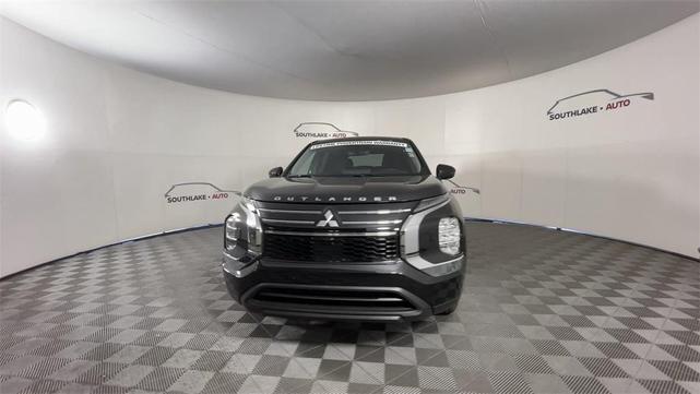 Photo of 2025 Black Diamond Mitsubishi Outlander