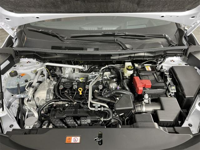 Photo of 2025 White Diamond With Black Roof Mitsubishi Outlander