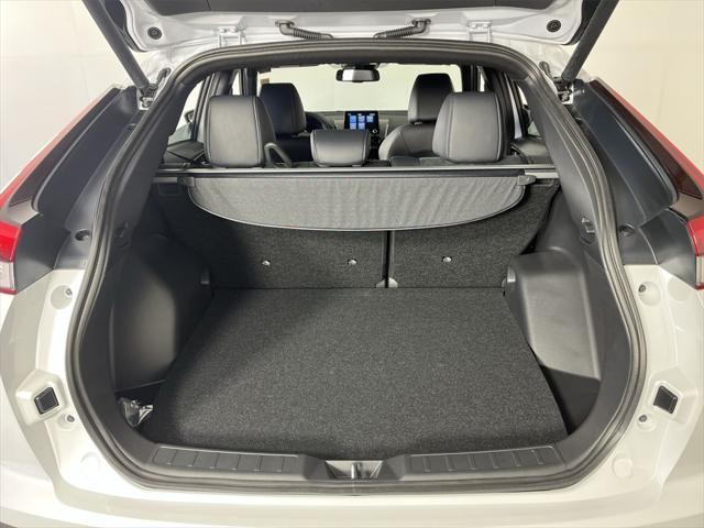 Photo of 2025 White Diamond Mitsubishi Eclipse Cross