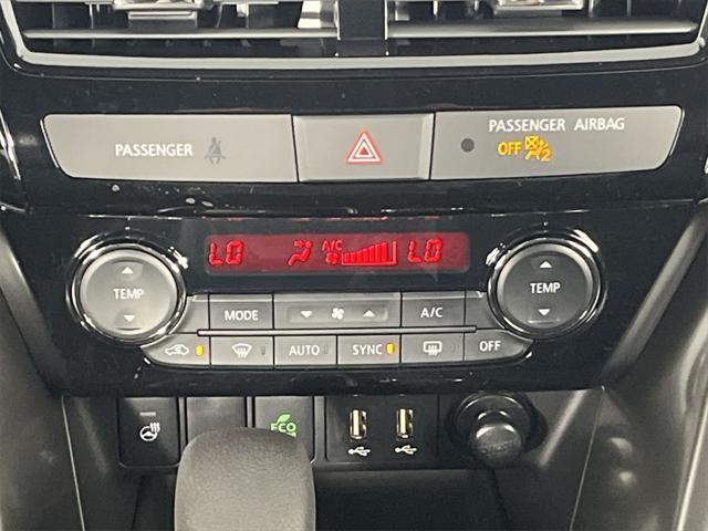 Photo of 2025 White Diamond Mitsubishi Eclipse Cross