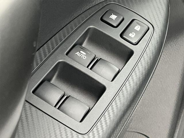 Photo of 2025 White Diamond Mitsubishi Eclipse Cross