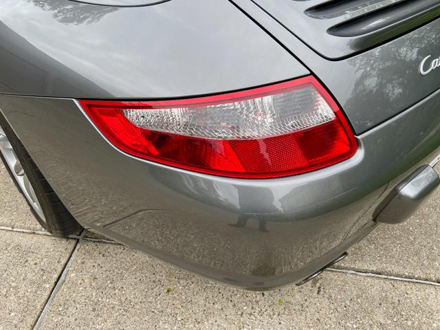 Photo of 2007 Meteor Gray Metallic Porsche 911
