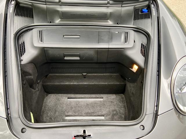Photo of 2007 Meteor Gray Metallic Porsche 911