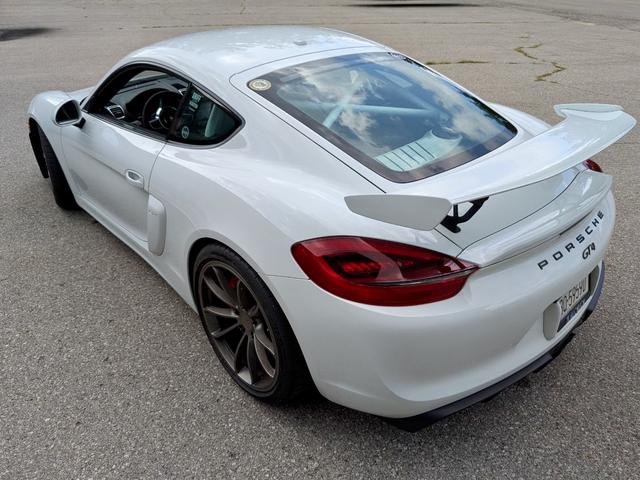 Photo of 2016 White Porsche Cayman