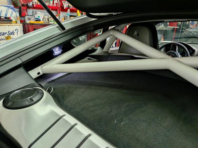 Photo of 2016 White Porsche Cayman