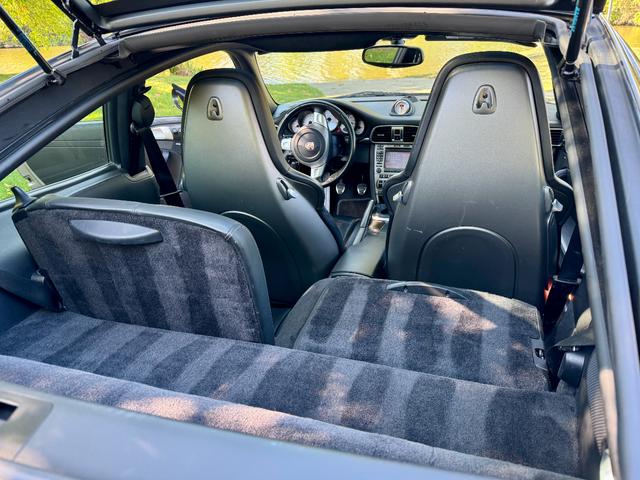 Photo of 2007 Meteor Gray Metallic Porsche 911