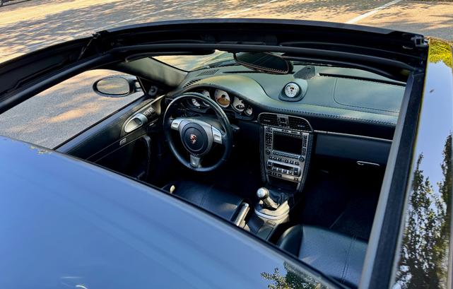 Photo of 2007 Meteor Gray Metallic Porsche 911