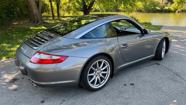 Photo of 2007 Meteor Gray Metallic Porsche 911