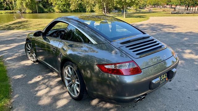 Photo of 2007 Meteor Gray Metallic Porsche 911