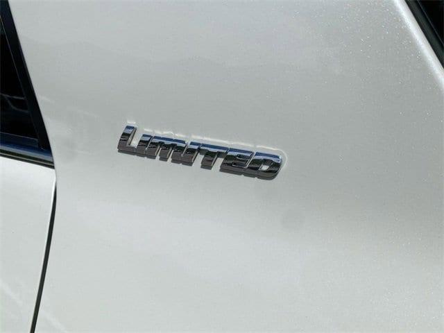 Photo of 2023 White Toyota 4Runner