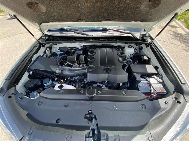 Photo of 2023 White Toyota 4Runner