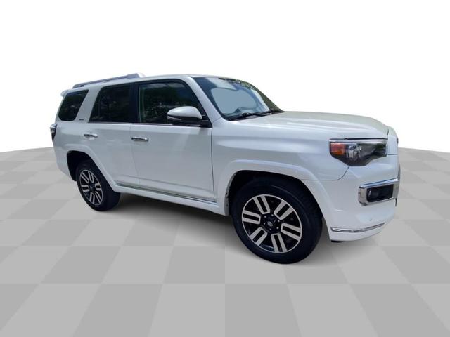Photo of 2023 White Toyota 4Runner