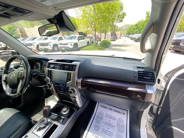 Photo of 2023 White Toyota 4Runner