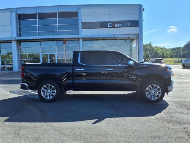 Photo of 2022 Black Chevrolet Silverado 1500 Limited