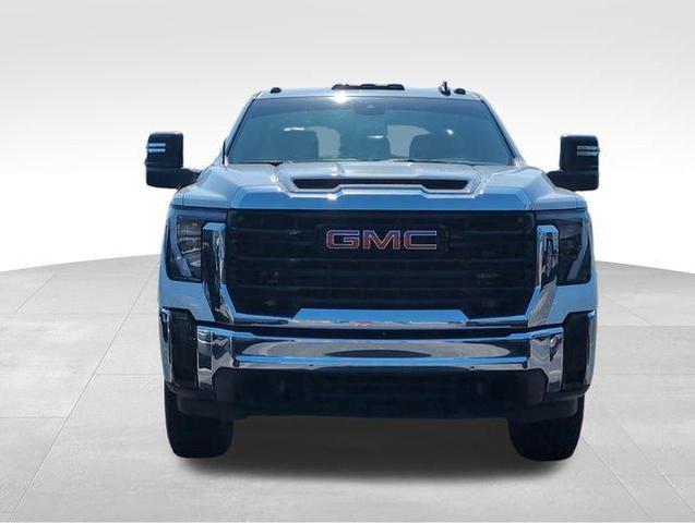 Photo of 2024 White GMC Sierra 3500